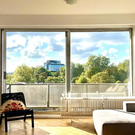 Charming Light-filled Near Station Apartment